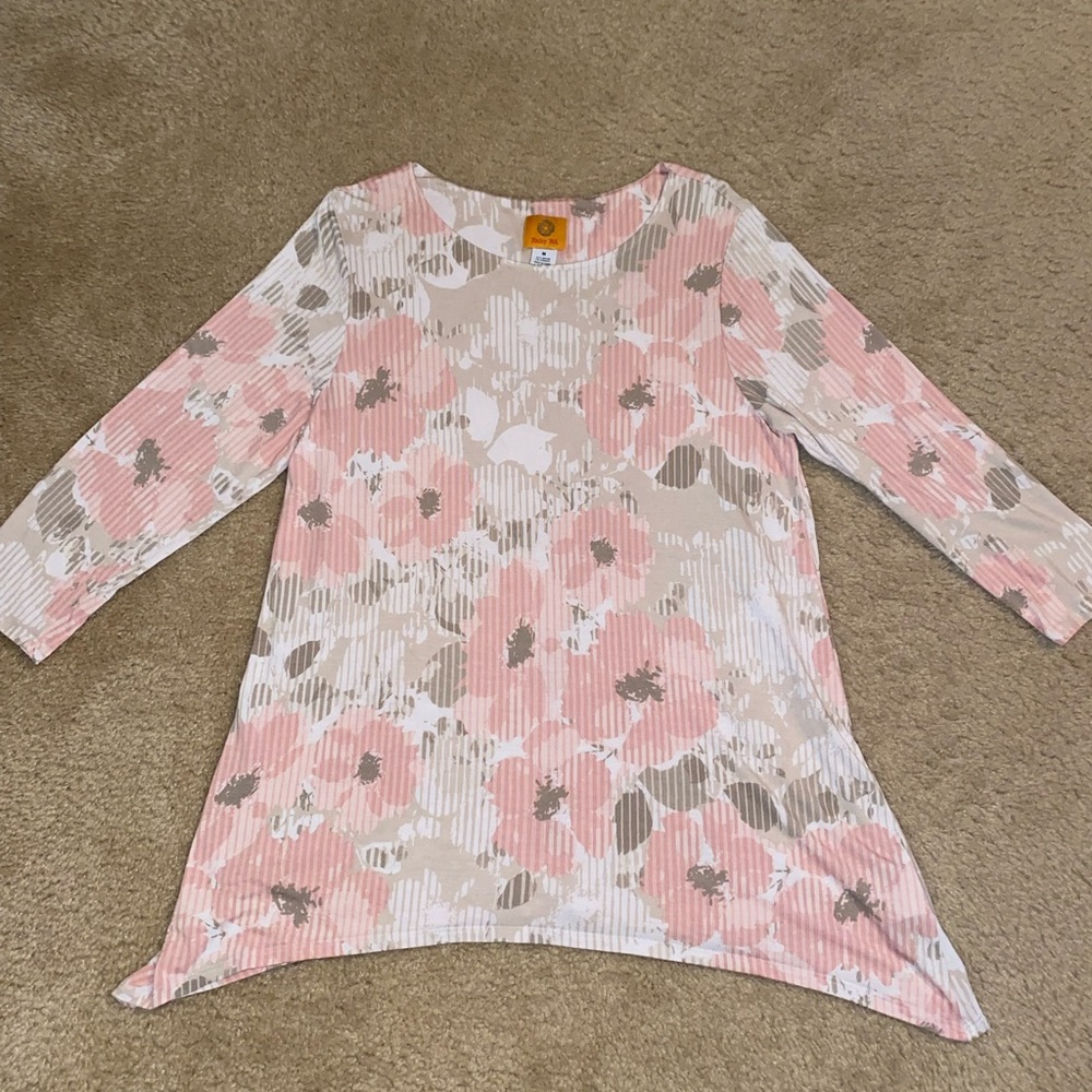 🌸Ruby Rd. Asymmetrical Top🌸 - Picture 8 of 10